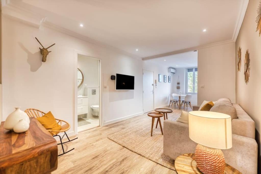 Appartement Neuf Centre Ville Et Plage A Proximite Saint-Raphael  Luaran gambar